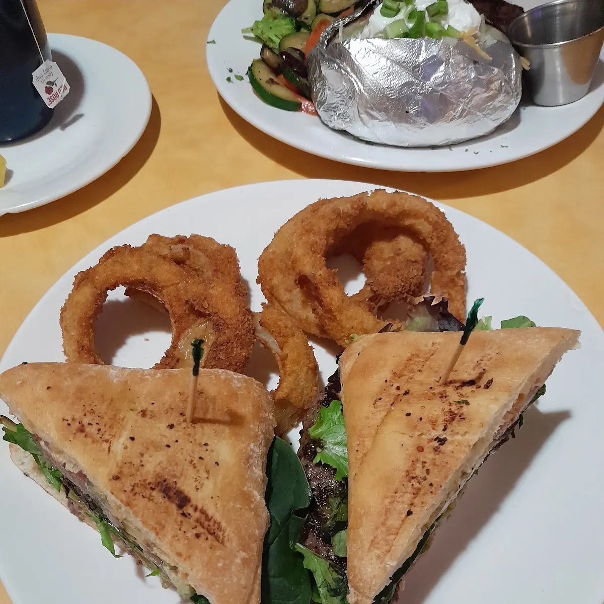 Green Chile Cheeseburger with Onion Rings