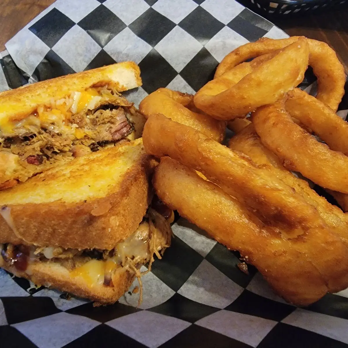 Pulled Pork Sandwich with Onion Rings