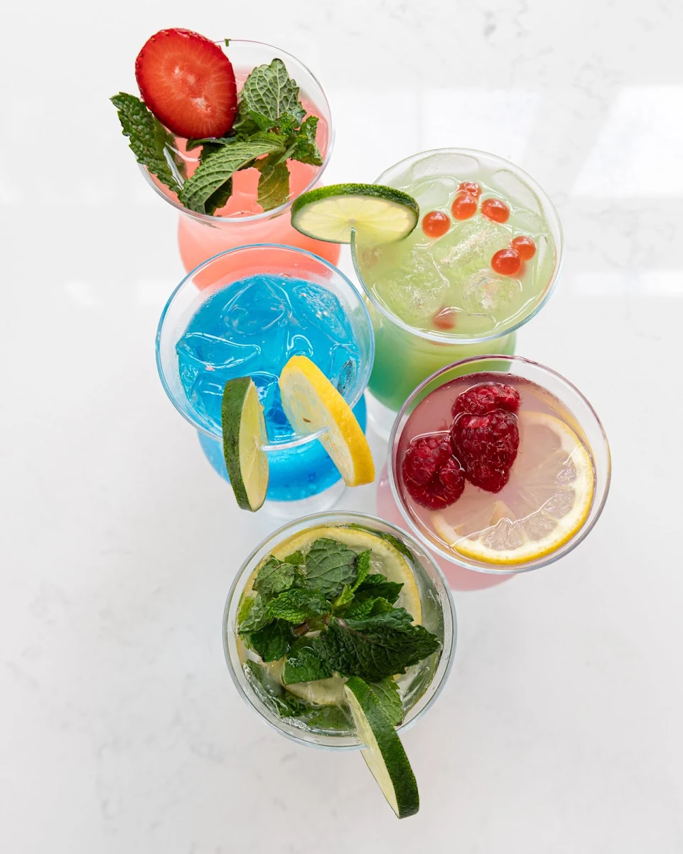 Drinks, D-Luxé Cafe & Lounge