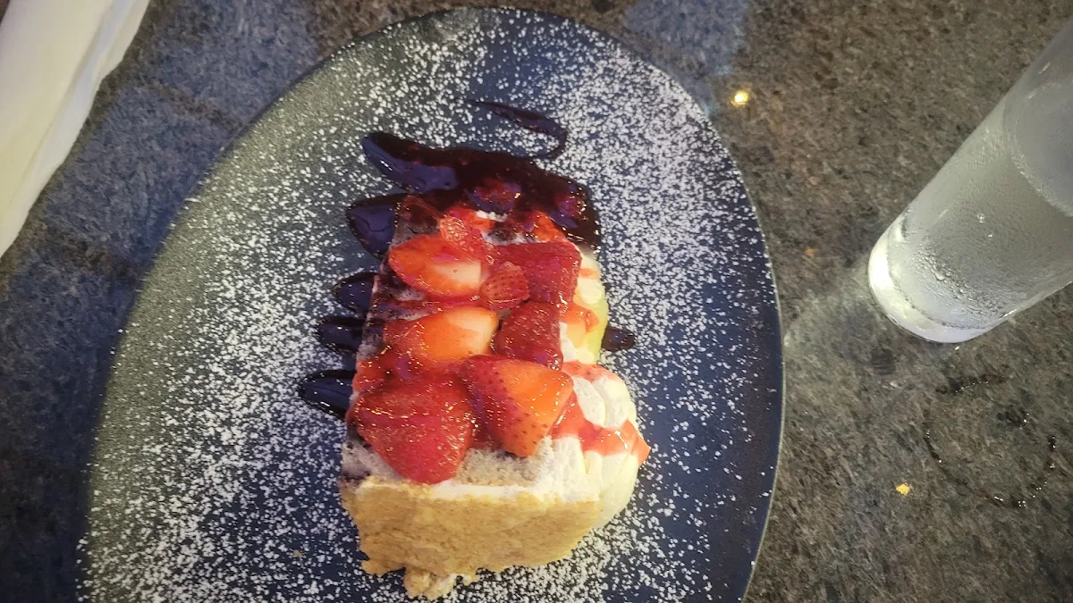 Strawberry Shortcake, D-Luxé Cafe & Lounge