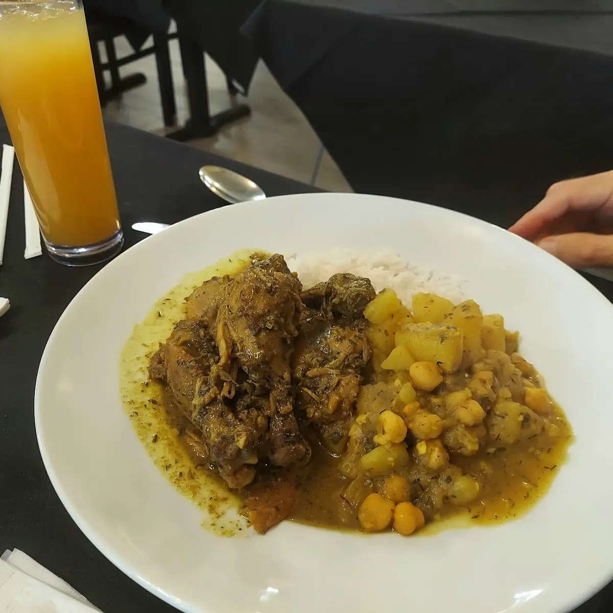 White Rice with Potatoes