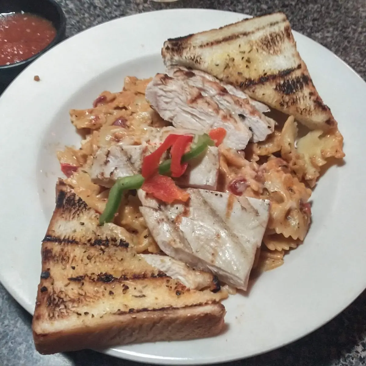 Red Pepper Chicken Pasta