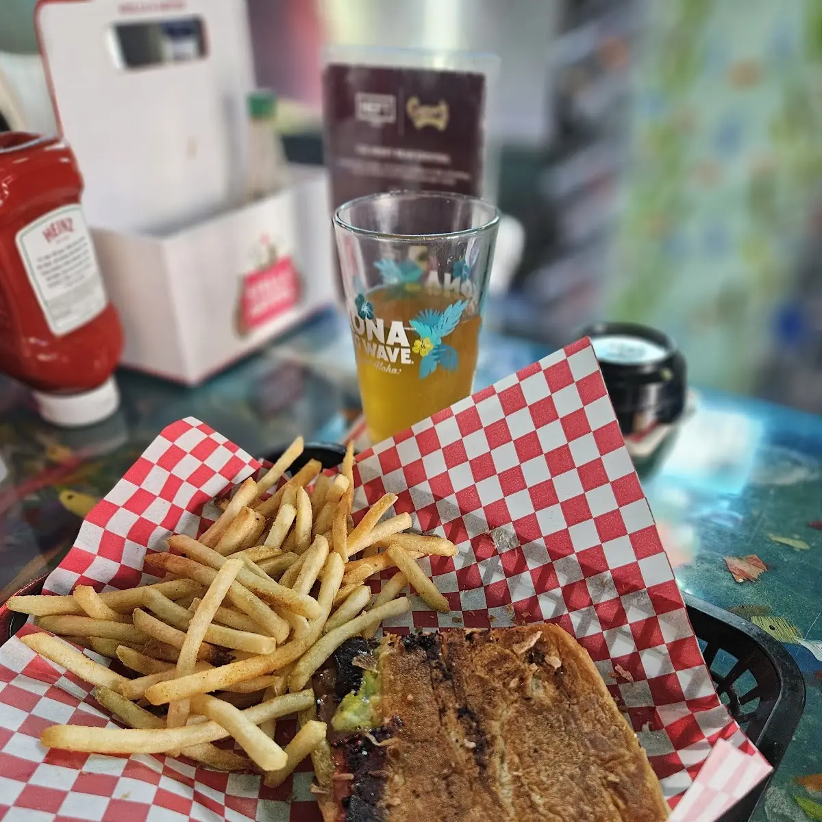 Gaspar's Famous 1 2 lbs Mainland Burger