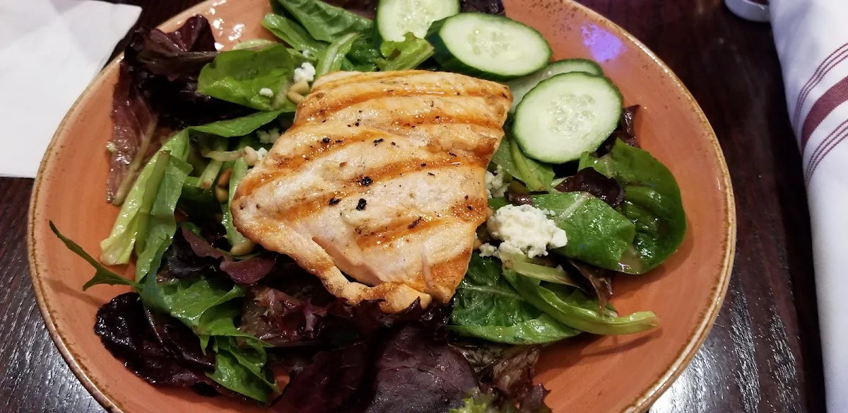 Grilled Chicken Breast Salad
