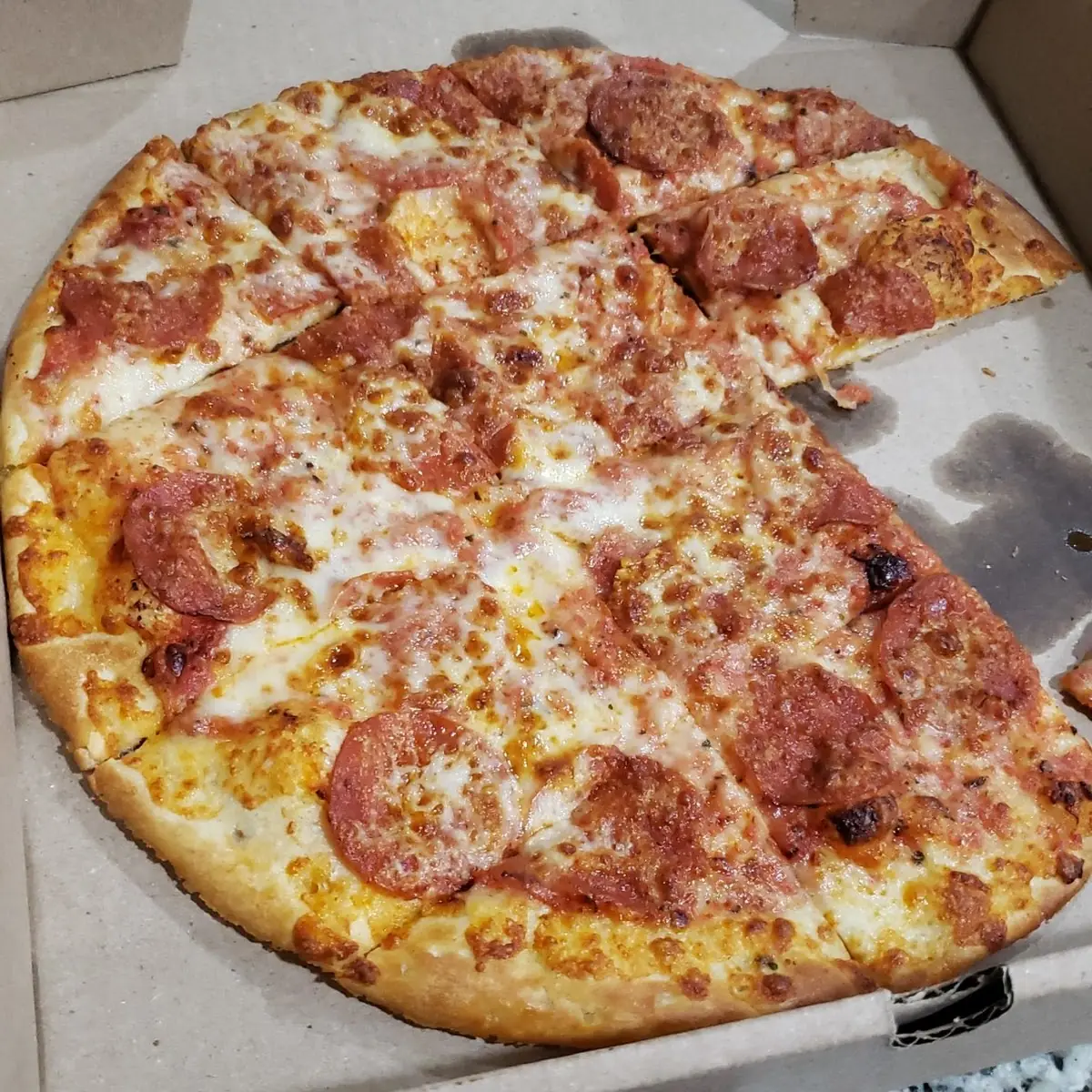 Medium Pepperoni Pizza