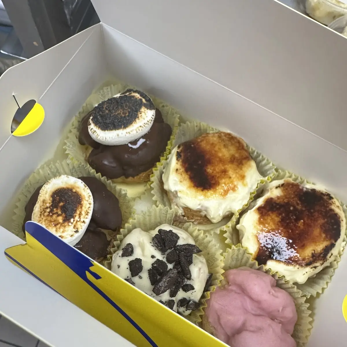 Cookies & Cream Puff