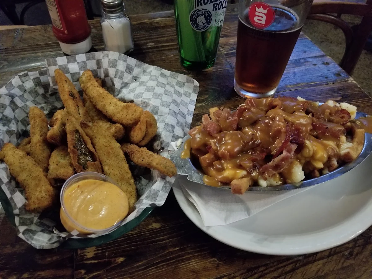 Poutine Poulet Tikka / Tikka Chicken Poutine