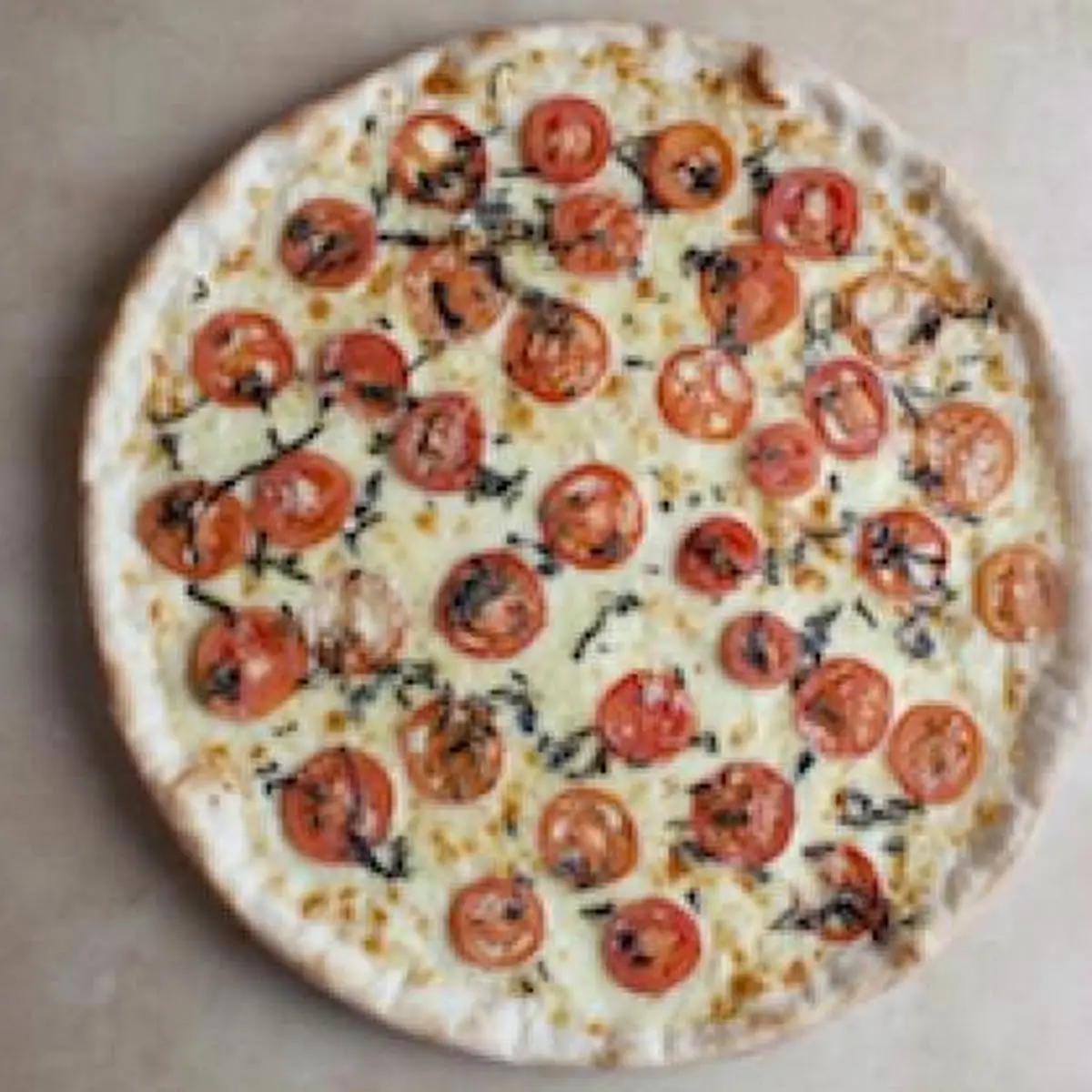 Large Fresh Garlic Tomato Basil Pizza No Sauce