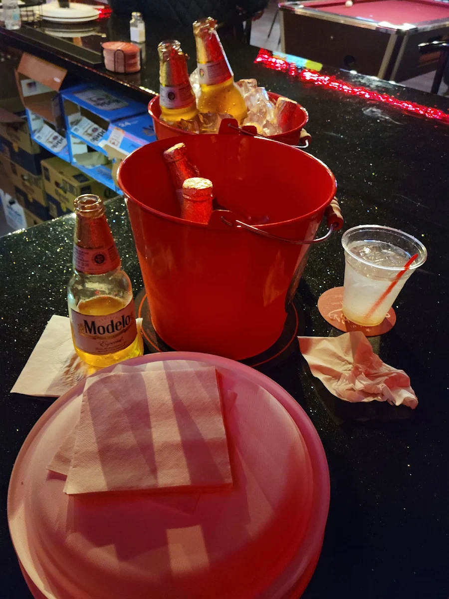 Modelo Beer Boubucket