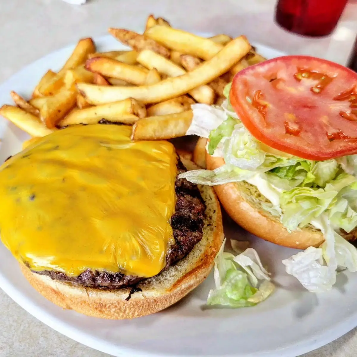 Cheeseburger Deluxe
