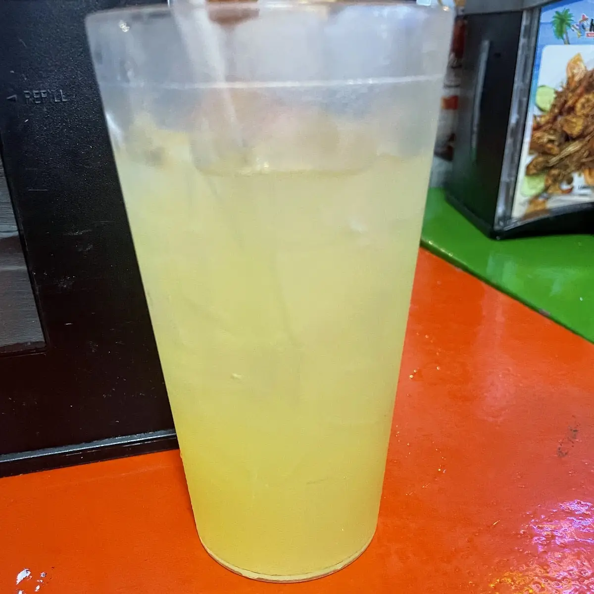 Agua Fresca de Piña