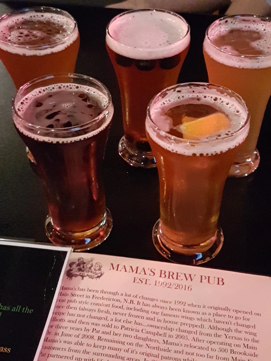 Flight of Beers, Mama's Brew Pub