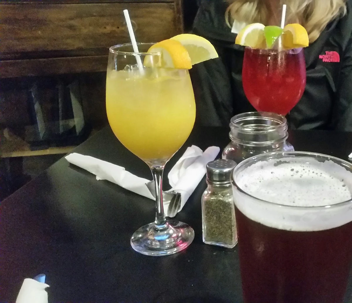 Red and White Sangria, Mama's Brew Pub