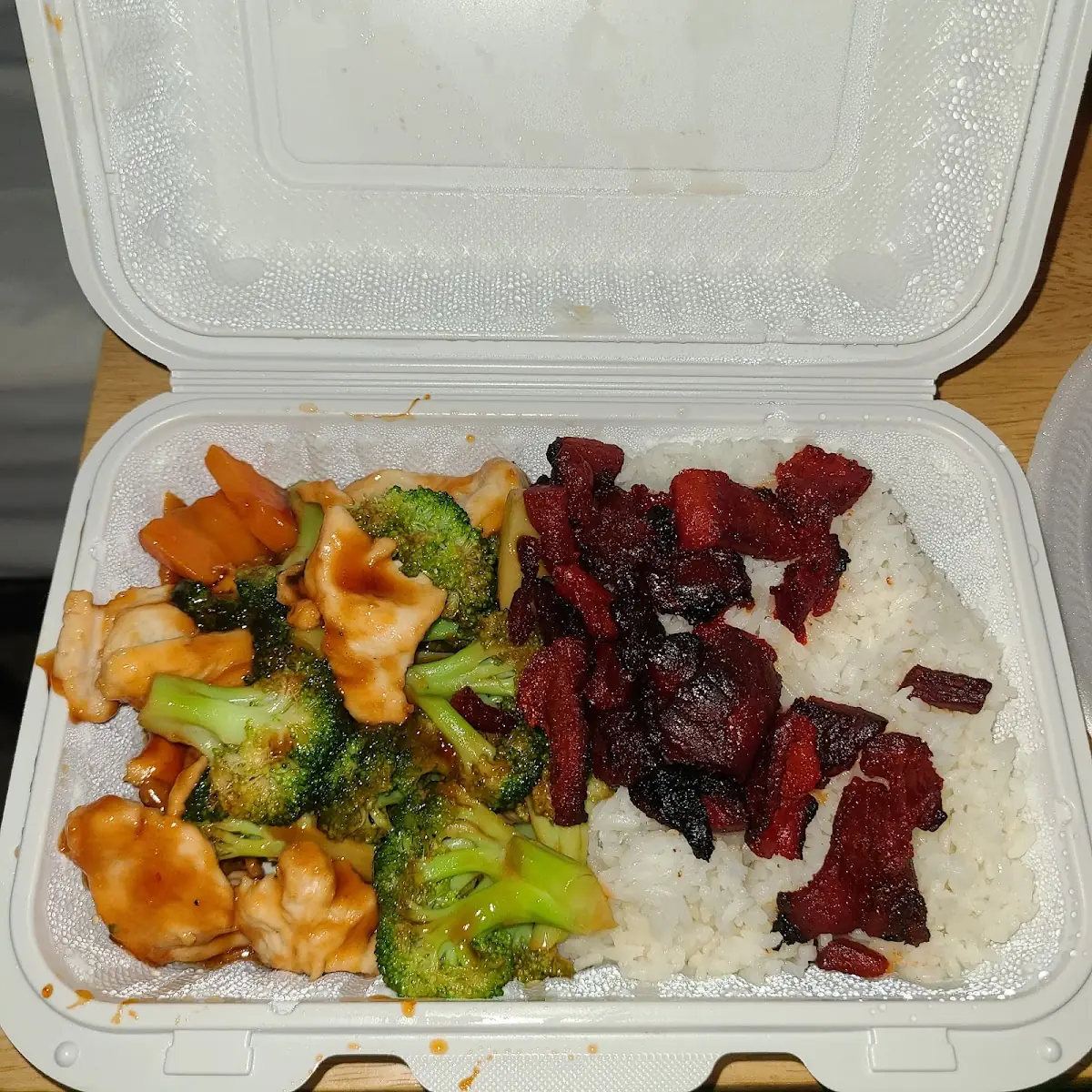 Chicken with Broccoli Boneless Ribs
