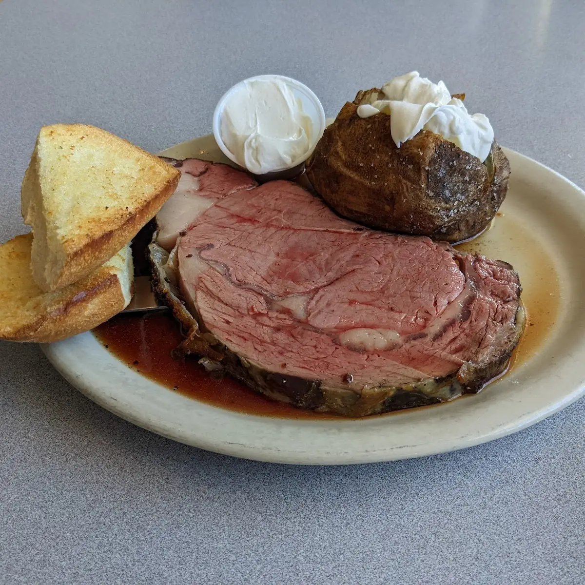 Friday & Saturday 12 Oz Prime Rib