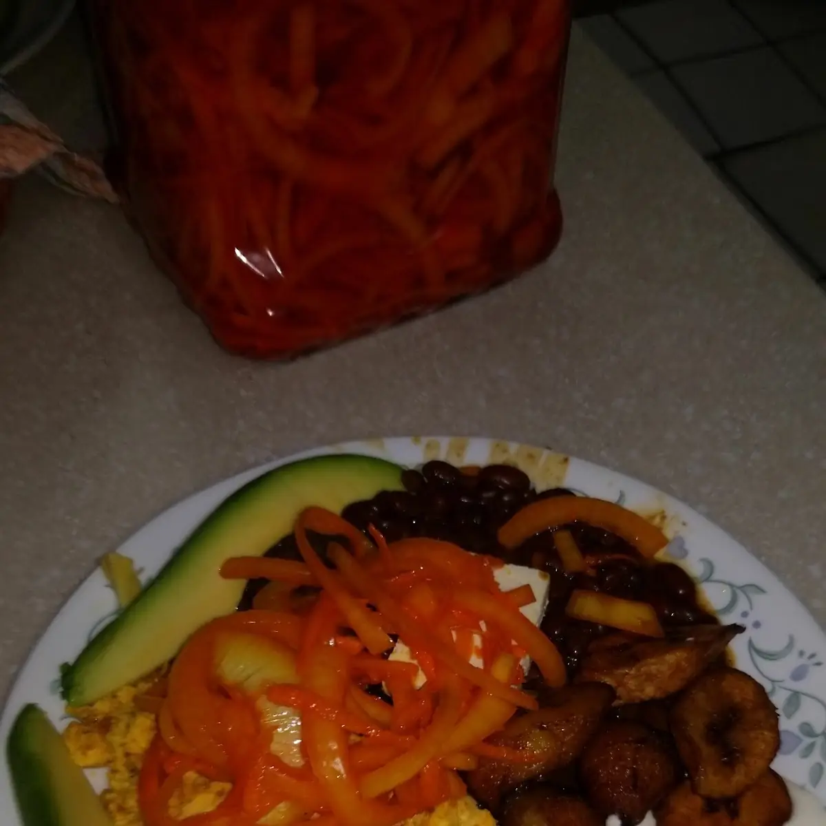 Carne Molida Con Tajadas