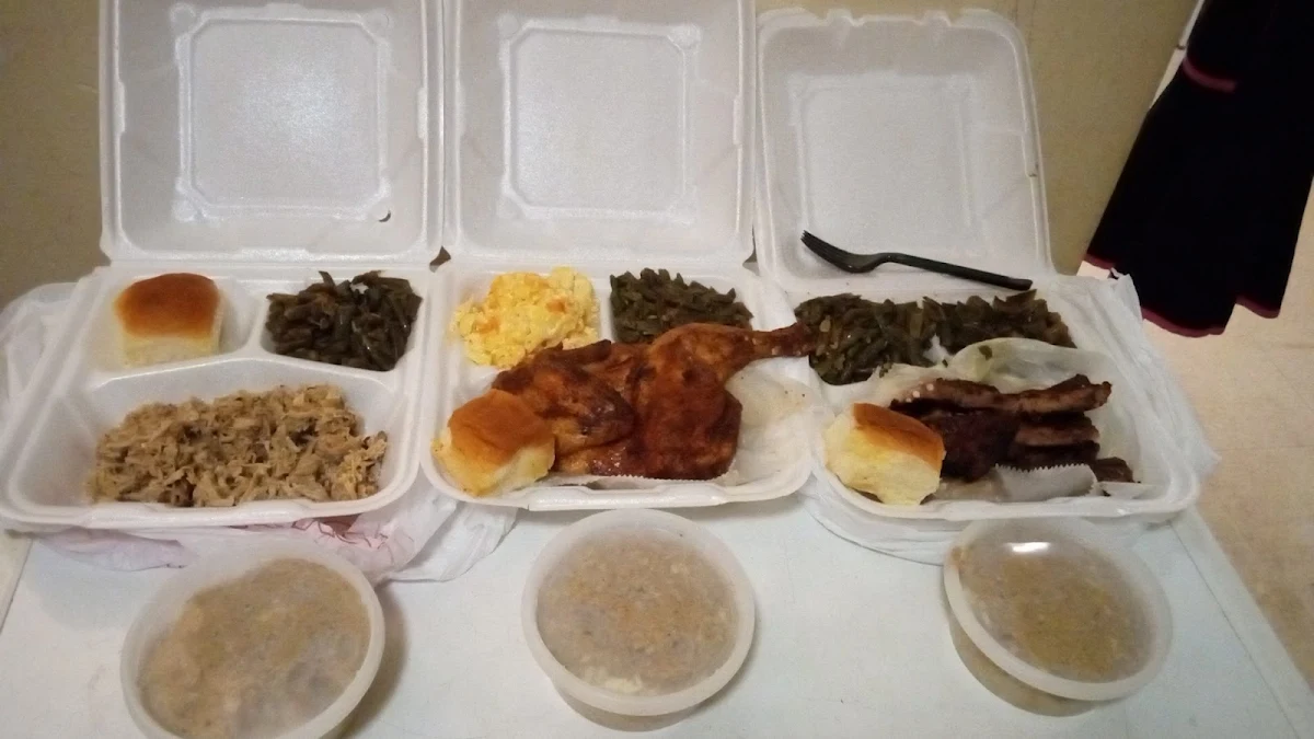 Pulled Pork BBQ 1 lb Plate Rib Plate Half a Chicken Plate All with Hash N Rice & Green Beans
