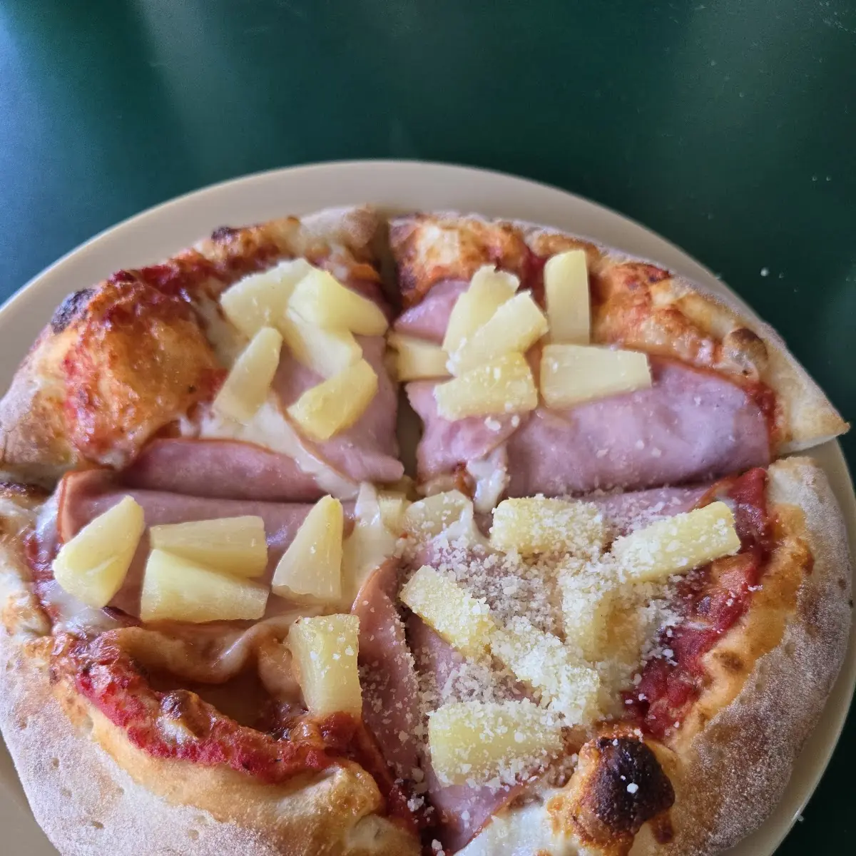 Hawaiian Pizza
