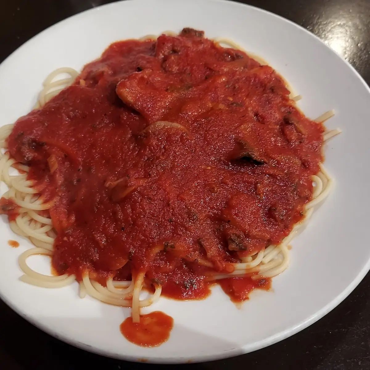 Spaghetti Pasta in Mushroom Sauce