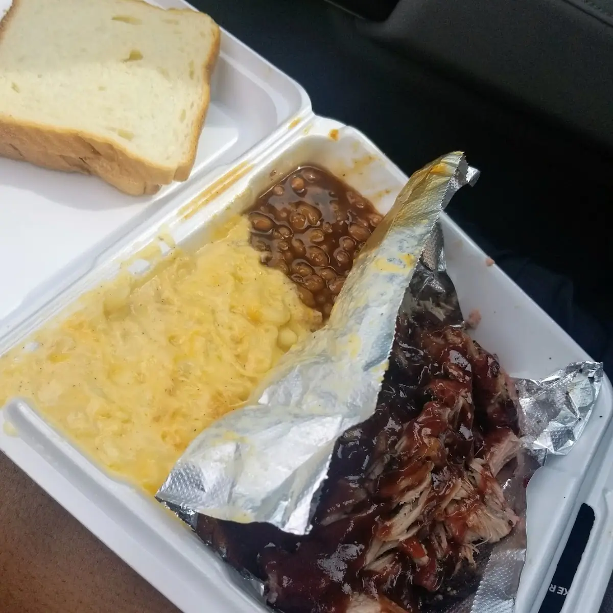 Pulled Pork Macaroni and Cheese & Baked Beans