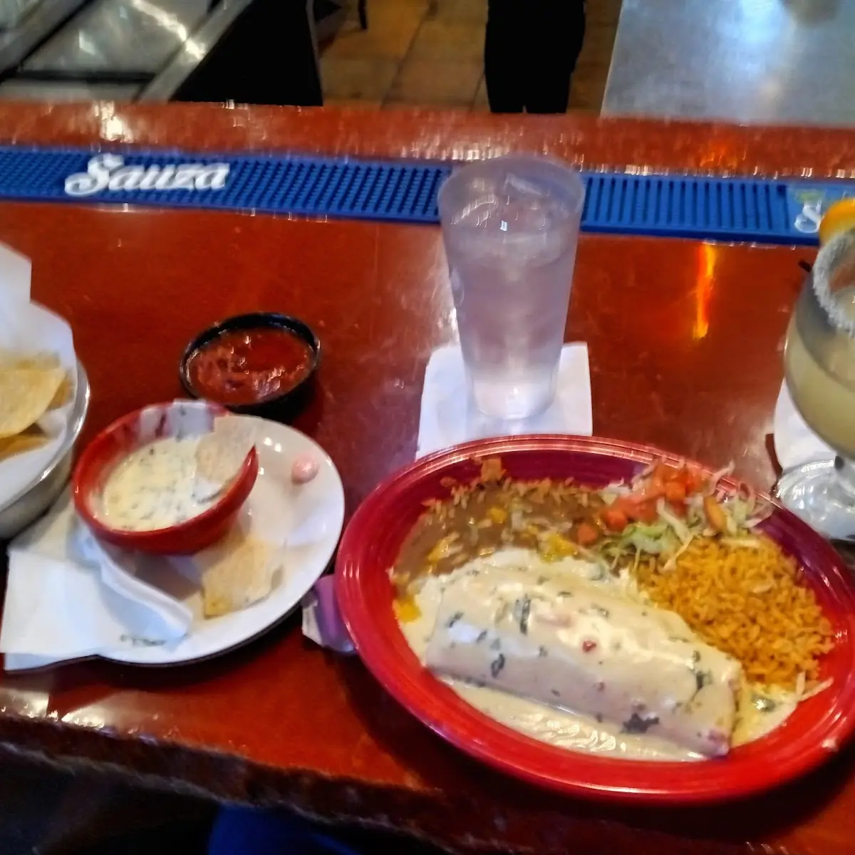 28. L Tradicional Burrito