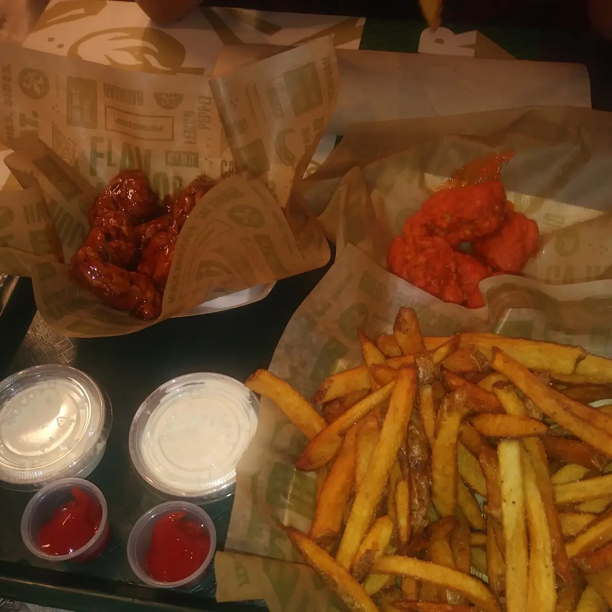 Boneless Wings and Fries