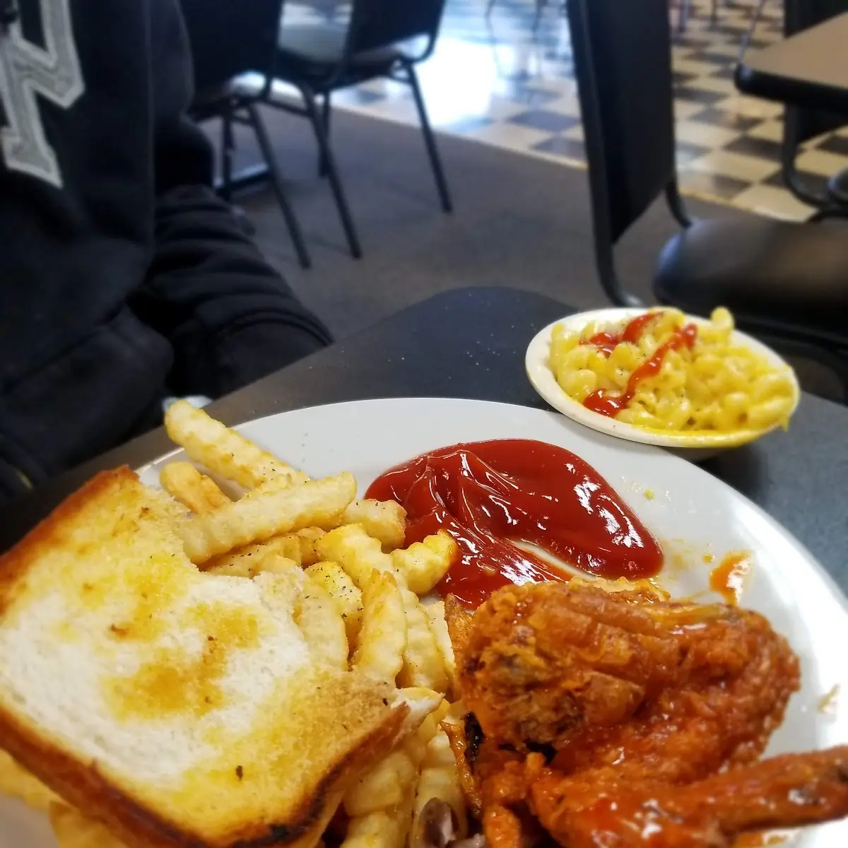 Mac N Cheese