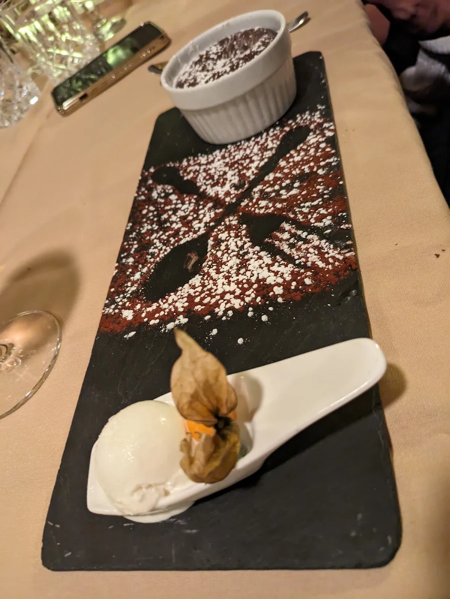 Chocolate Lava Cake, Restaurant Le Surcouf