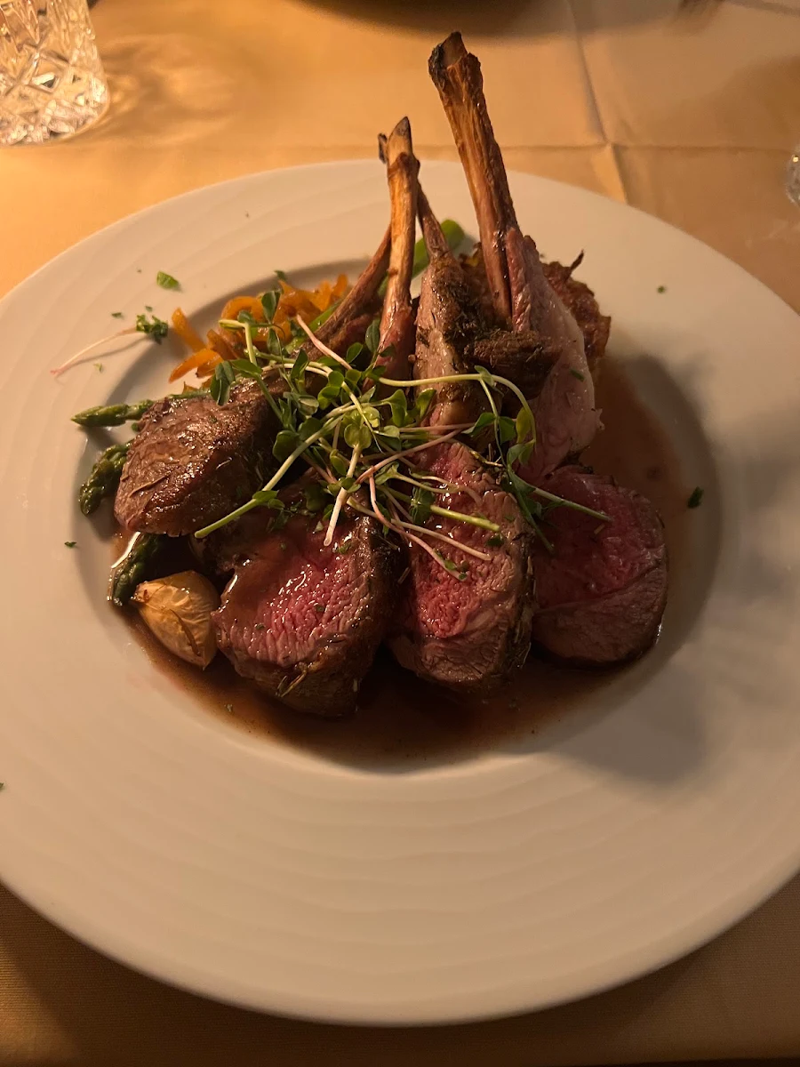 Rack of Lamb Chops, Restaurant Le Surcouf