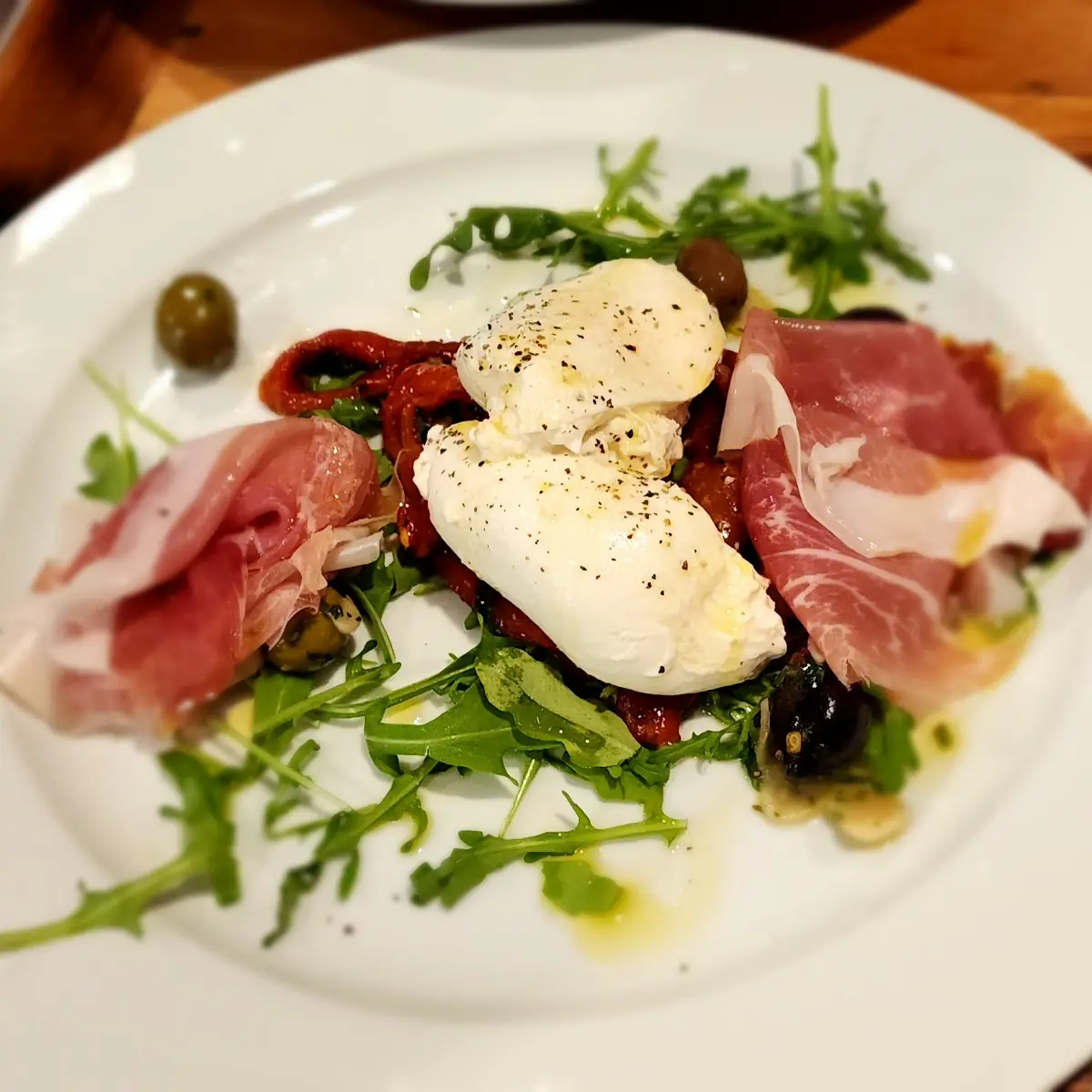 Burrata Salad
