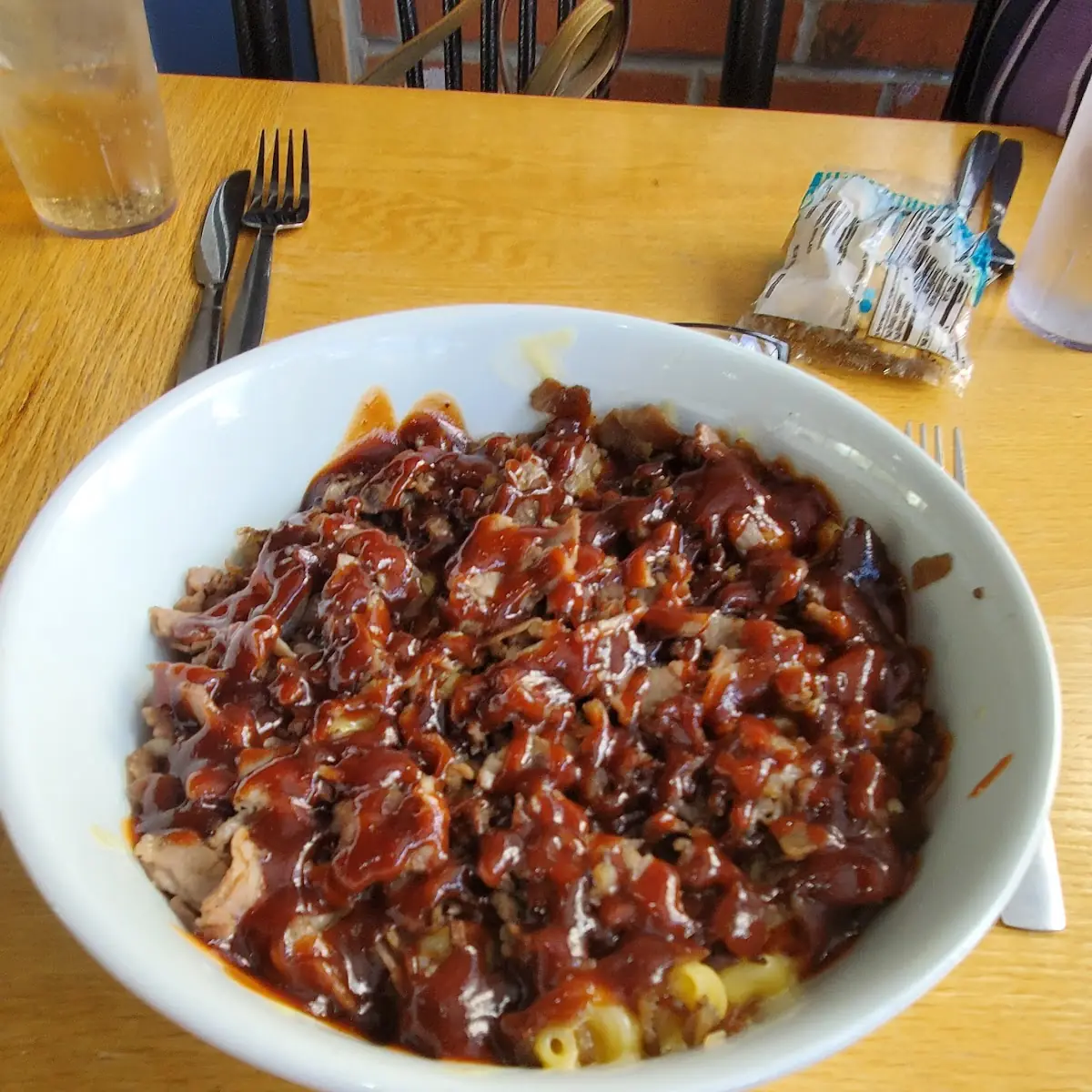 BBQ Chicken over Macaroni and Cheese