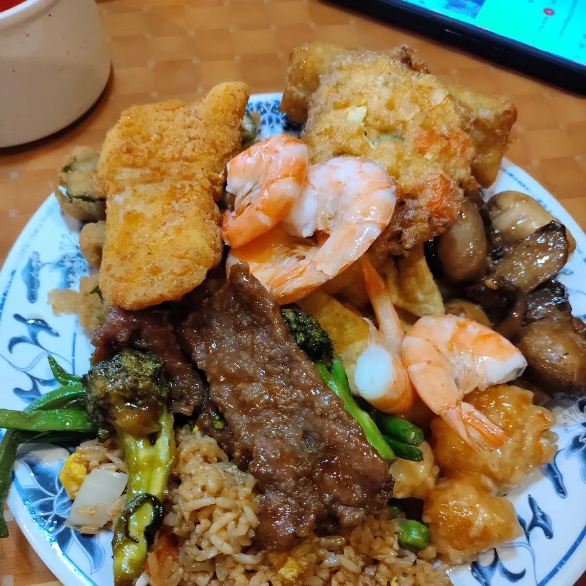 Shrimp Scallop Chicken with Mixed Veg