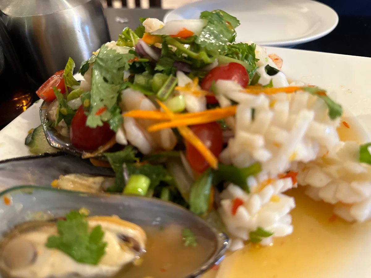 Talay Seafood Salad, DEK SEN CUISINE THAÏLANDAISE
