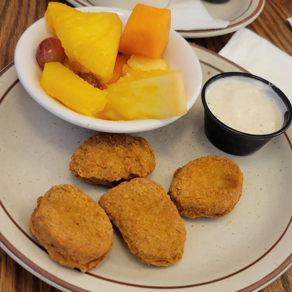 Kids Chicken Nuggets with Fruit Cup