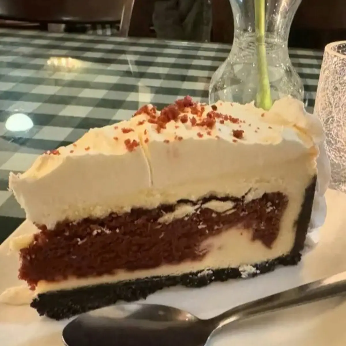 Red Velvet Cheesecake