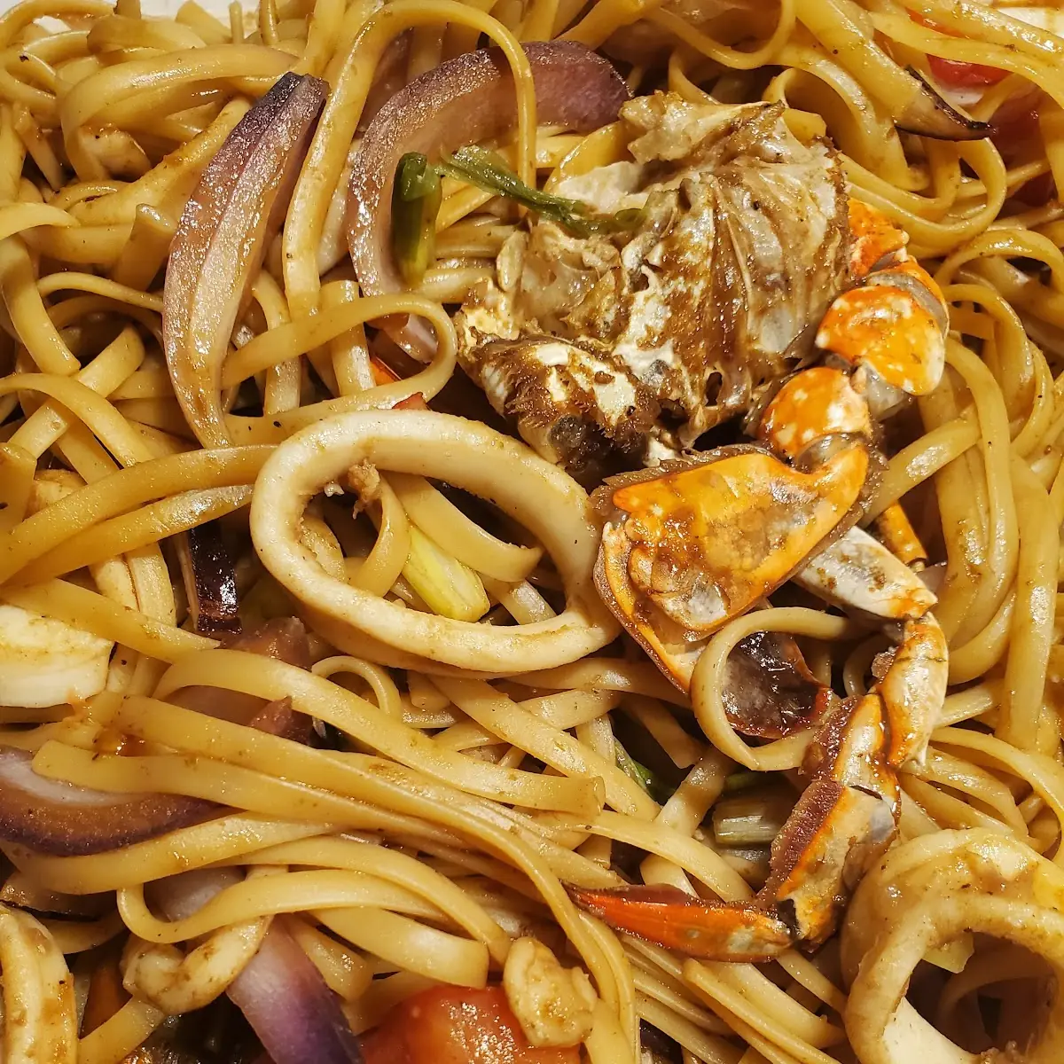 Tallarin Saltado de Pollo O Carne