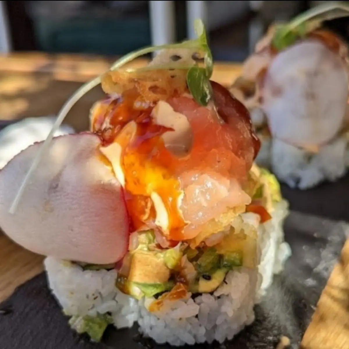 Salmon on Fire Roll 2 Shrimps