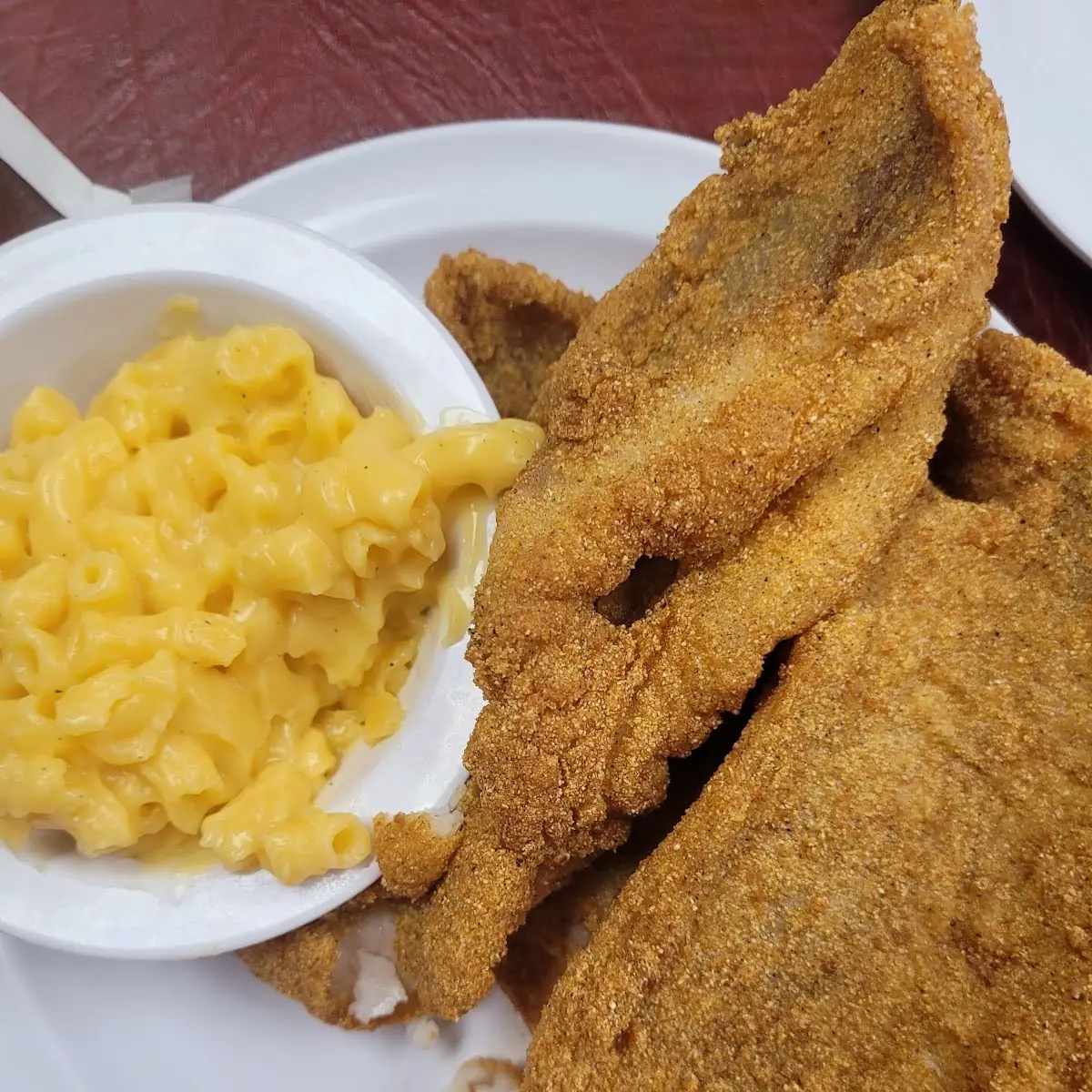 Catfish Fillet w Mac & Cheese