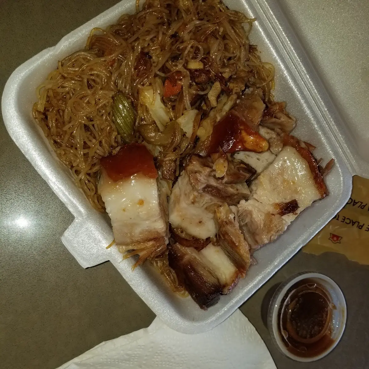 Lechon & Pancit Bihon