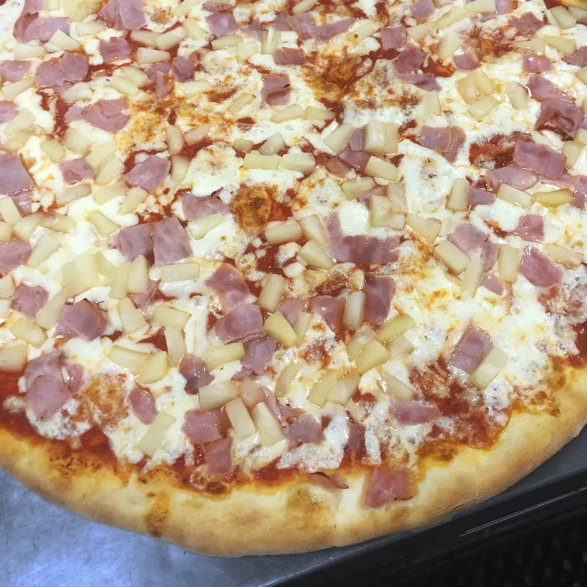 Hawaiian Pizza