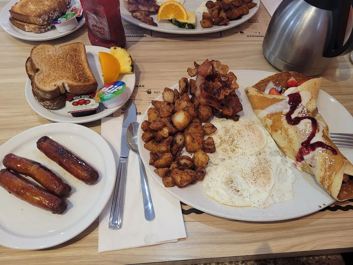 Dans L'Champ Side of Sausage, Le wake n bacon