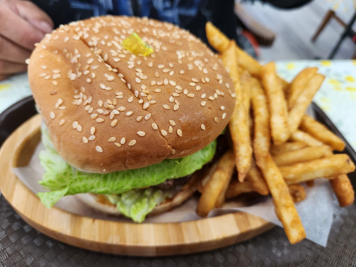 Fries, Cheese Curd & Gravy