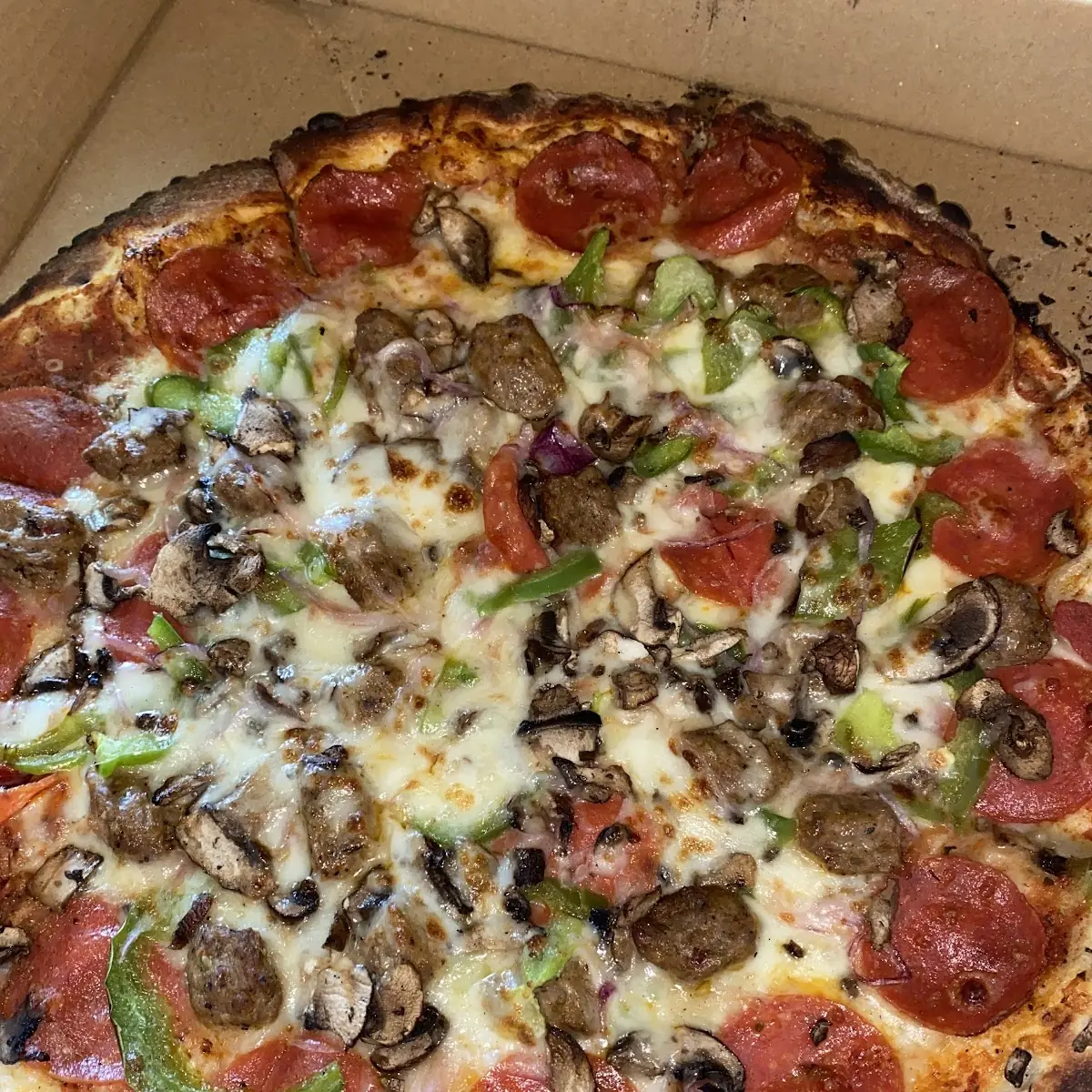 Large Supreme Pizza
