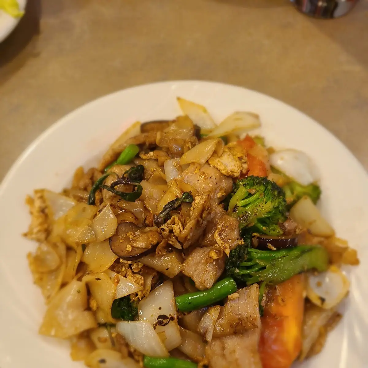 L-SE Pad See Ewe Pan-Fried Noodles