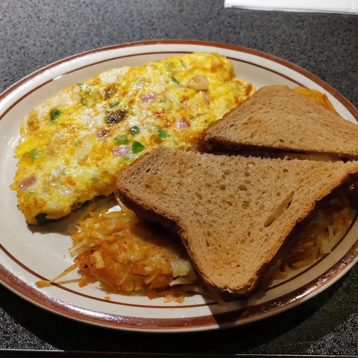 Cheese Omelette with Hash Browns and Toast