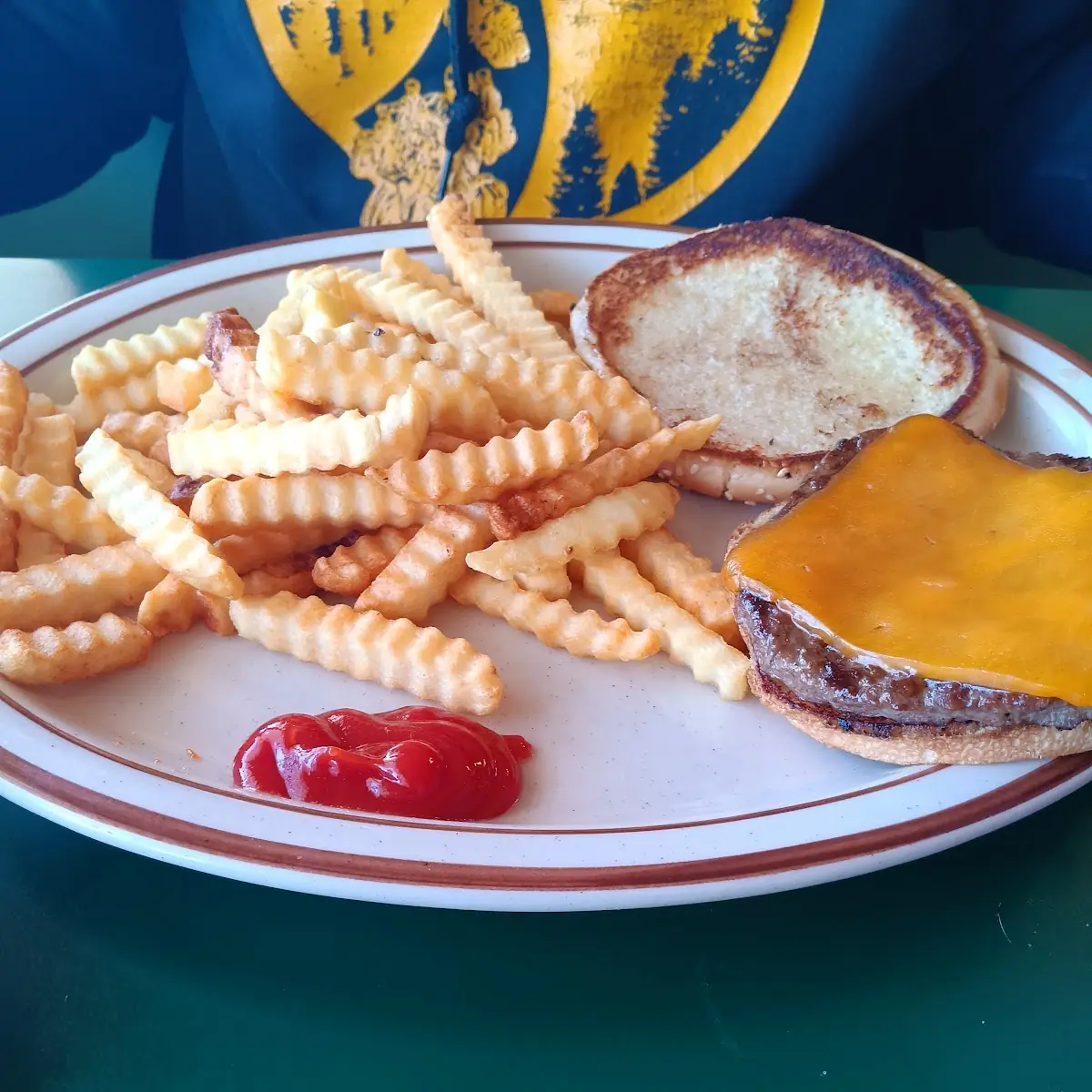 Cheeseburger and Fries
