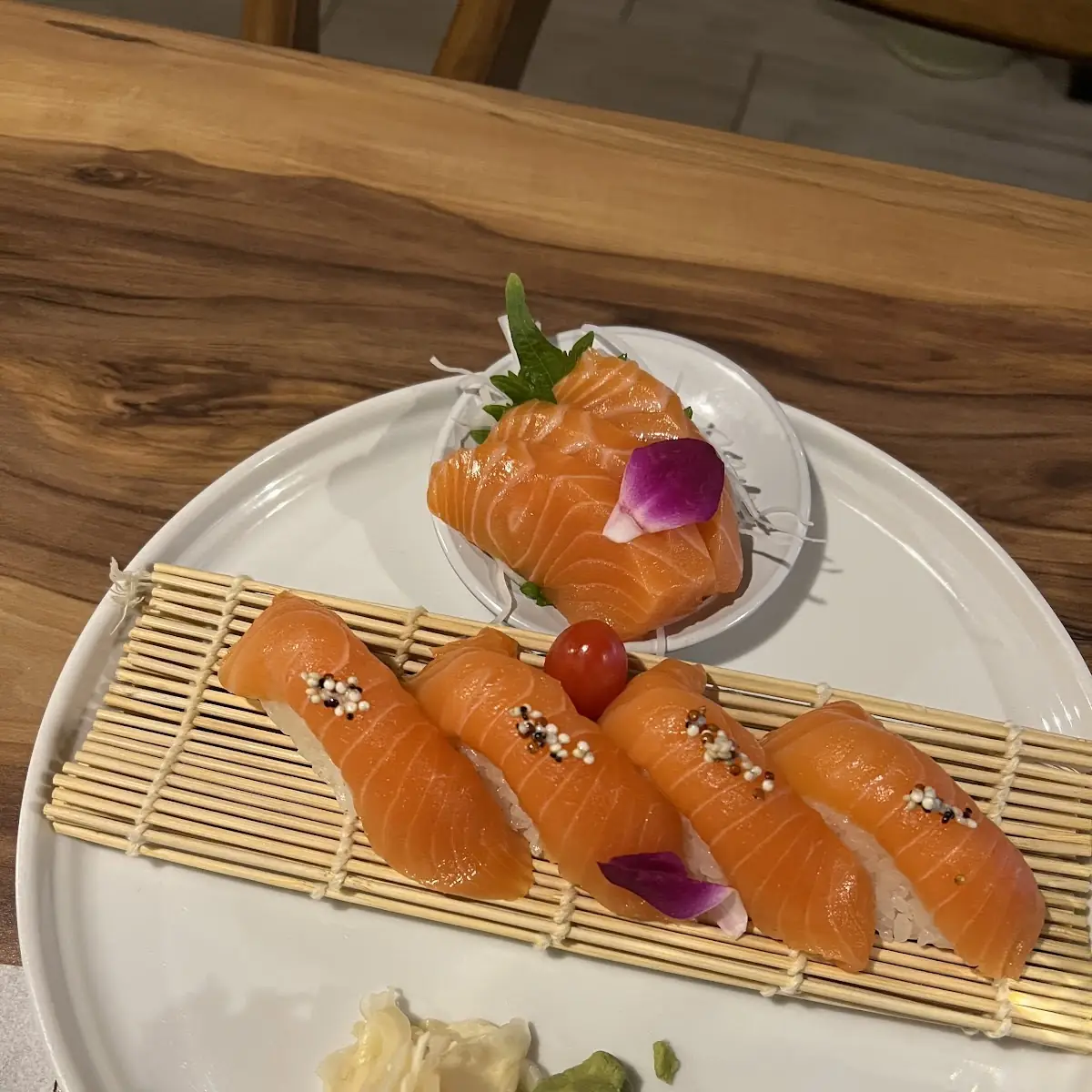 Salmon-Sashimi