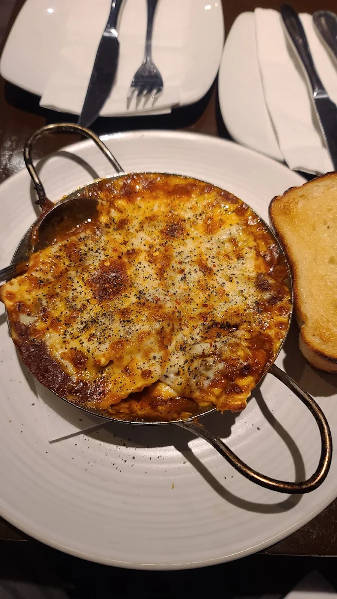 Ravioli, Gino's Restaurant