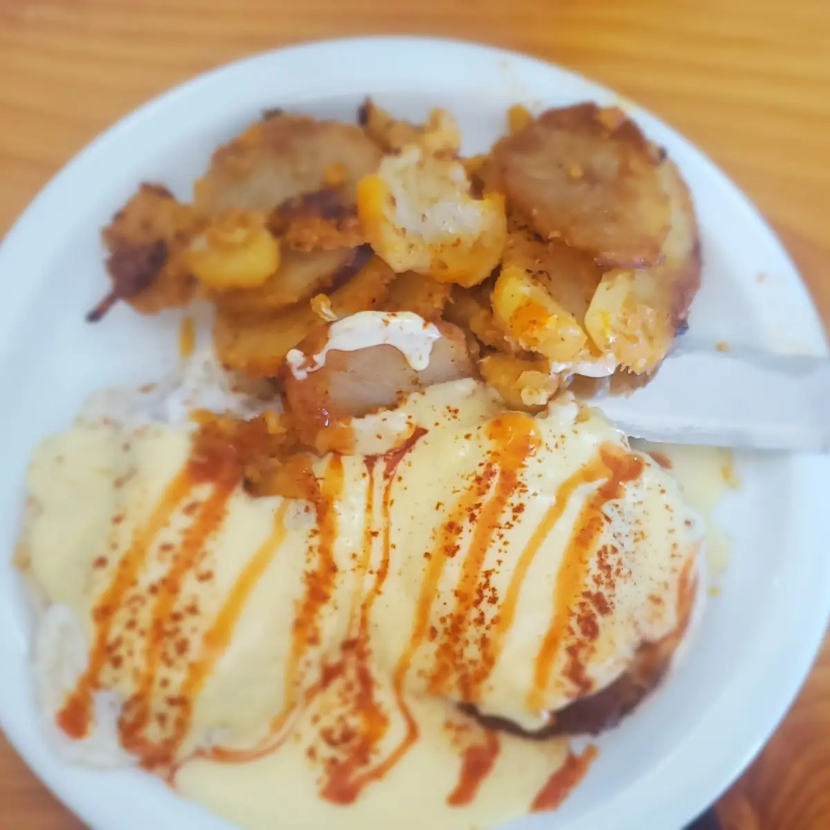 Chicago Eggs Benedict, Scoops Restaurant Breakfast and Lunch