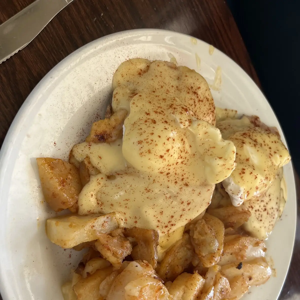 Traditional Eggs Benedict, Scoops Restaurant Breakfast and Lunch